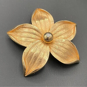 Vintage Signed Pastelli Textured  Gold Tone Floral Brooch